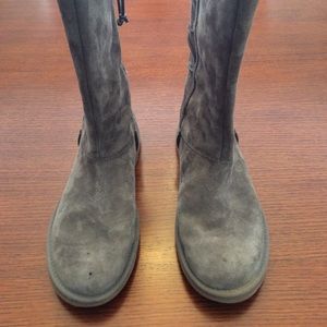 Ugg Australia Lo Pro Lace Up Round Toe Suede Boot